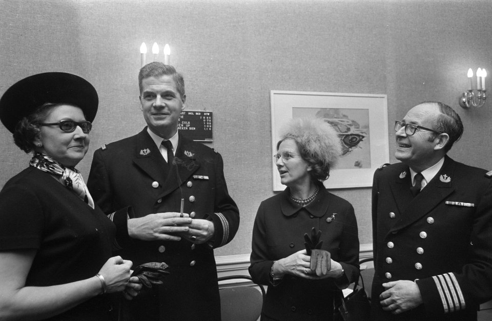 Ds. H. van Beek , nieuwe hoofd vlootpredikant. Receptie in Den Haag . Ds. H. van, Bestanddeelnr 923-3060