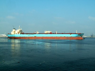 Dromus p2- IMO 9180920 at the '7e Petroleumhaven', Port of Rotterdam, Holland 23-Jul-2006