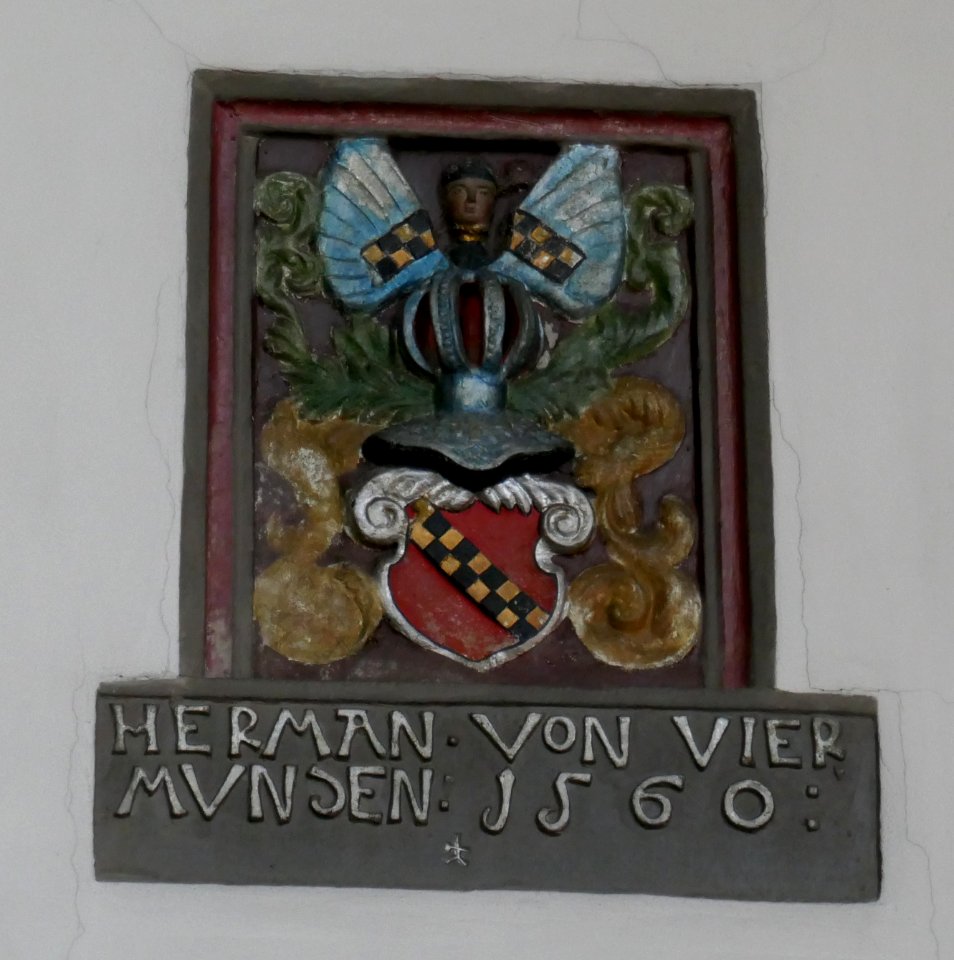 Dringenberg - Kirche - Wappenstein Hermann von Viermund