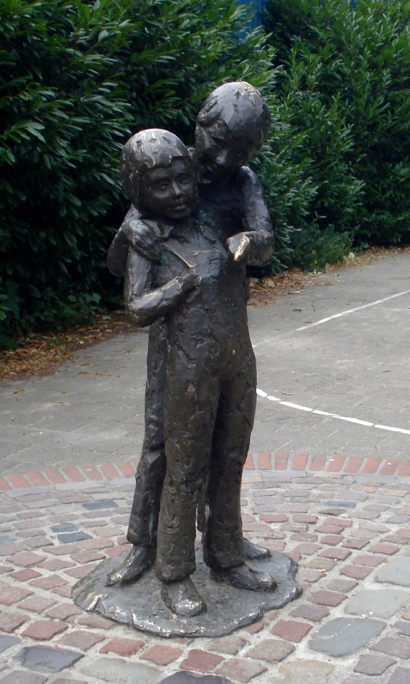 Drimmelen made kunstwerk stuifhoekkinderen