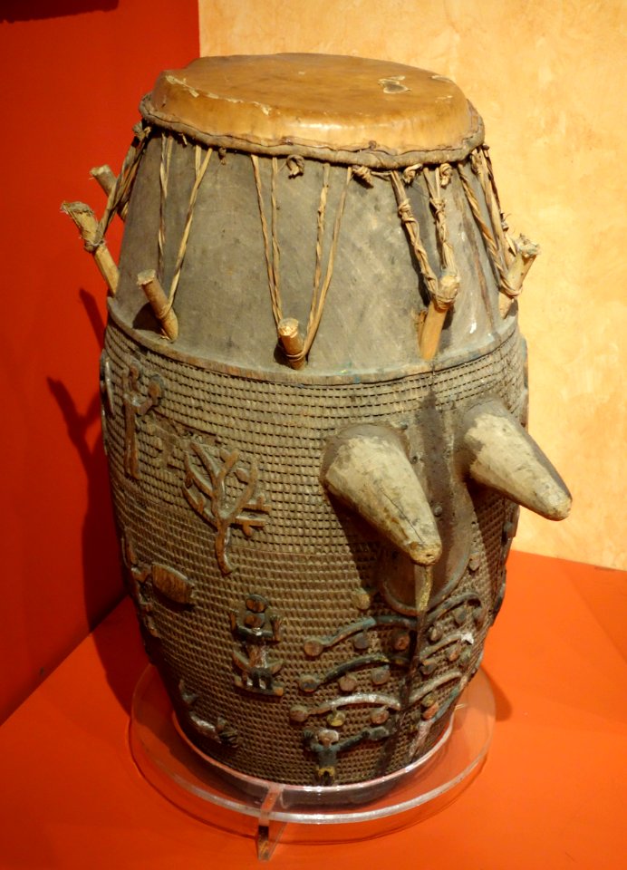 Drum, Nana Osei Bonsu, Asante - Glenbow Museum - DSC00500