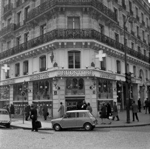 Drogisterij in Saint-Germain-des-Prés, Bestanddeelnr 254-0636