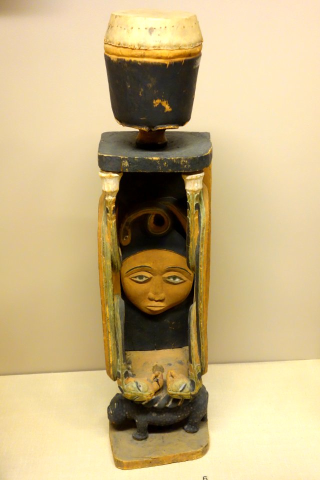 Drum - Kongo - Royal Museum for Central Africa - DSC05684