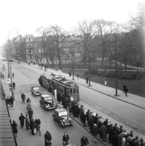 Drukte in de stad en bij de tram, Bestanddeelnr 901-6283