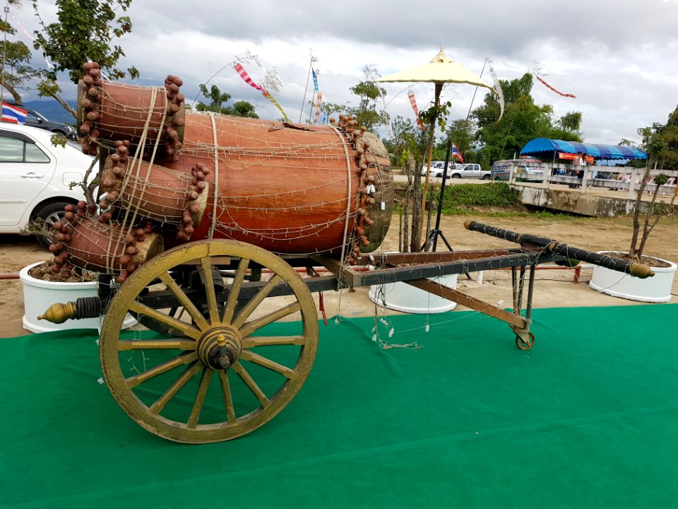 Drum cart - Wat Hiranyawat - Chiang Rai - 2017-01-02 - 001