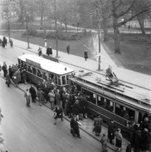 Drukte in de stad en bij de tram, Bestanddeelnr 901-6278