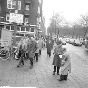 Drukte bij Olympisch Stadion, Bestanddeelnr 916-2415