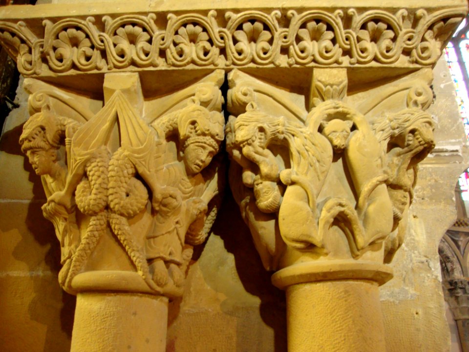 DSC03107 Lescar (Pyr-Atl, Fr) Cathédrale, un chapiteau double