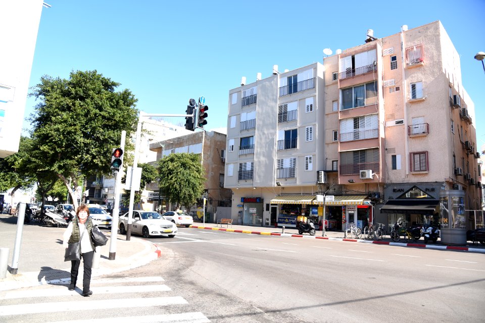 DSC-1606-dizengoff-street-december-2017
