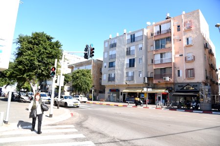 DSC-1606-dizengoff-street-december-2017