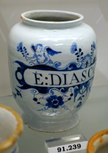 Drug jar, England, probably London, 1740-1760, tin-glazed earthenware, HD 91.239 - Flynt Center of Early New England Life - Deerfield, Massachusetts - DSC04328