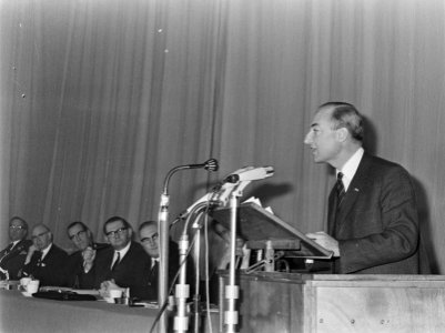 Drs. W.K.N. (Norbert) Schmelzer aan het woord, Bestanddeelnr 919-8224