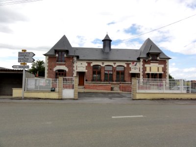 Deuillet (Aisne) mairie - école