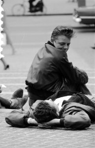 Drukte op het Nationaal Monument, Bestanddeelnr 911-4282 photo