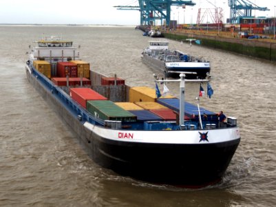 Dian - ENI 02326458, Berendrechtsluis, Port of Antwerp pic1