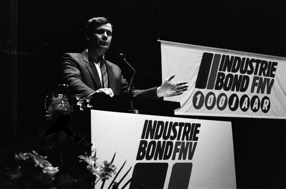 Dick Visser tijdens de opening, Bestanddeelnr 933-5398