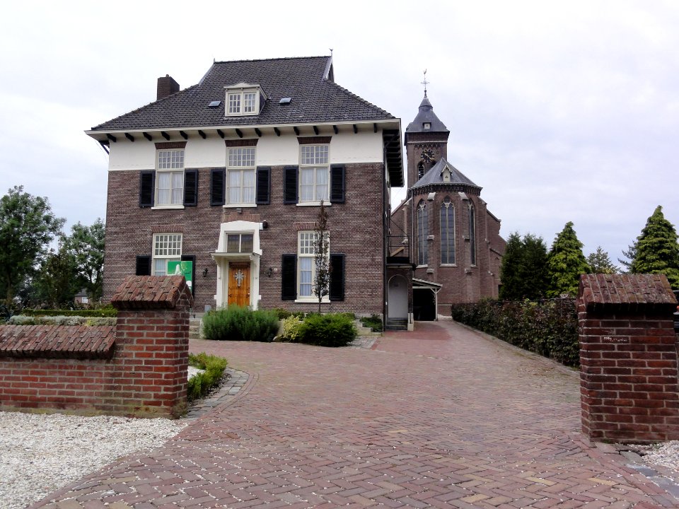 Deursen Rijksmonument 518216 pastorie Kuiperstraat 1