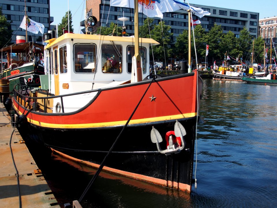 Deun (tugboat, 1932), ENI 02002145, Port of Amsterdam