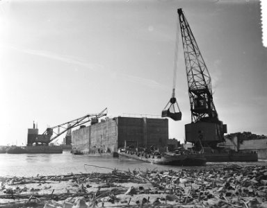 Dichting geul bij Schelphoek met Phoenix caisson, Bestanddeelnr 905-9091