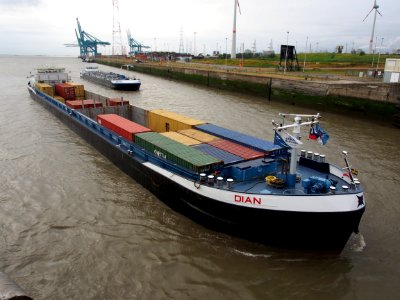 Dian - ENI 02326458, Berendrechtsluis, Port of Antwerp pic2