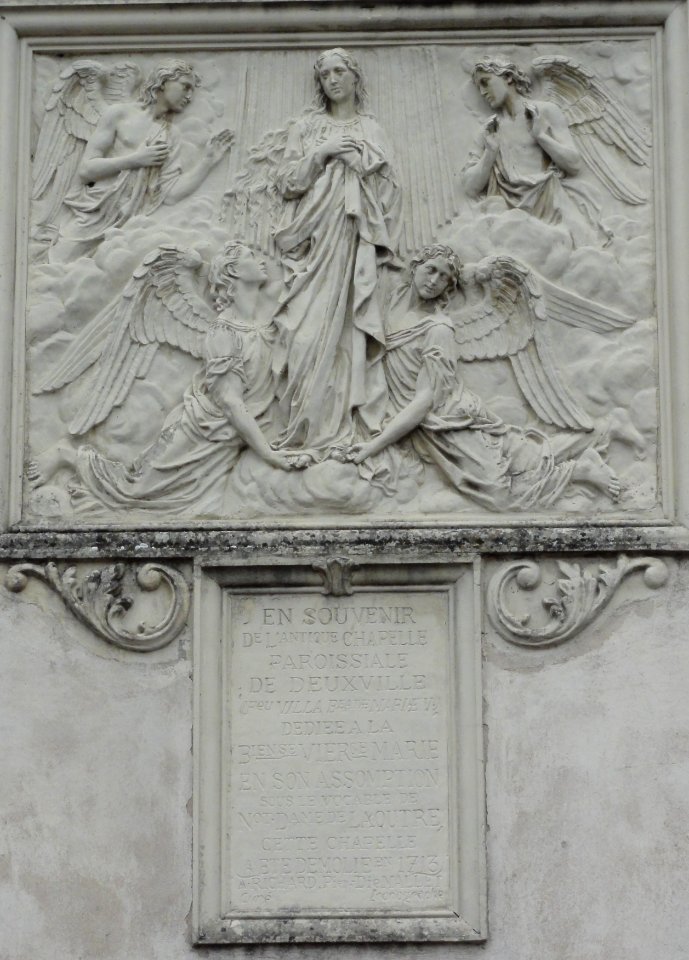 Deuxville (M-et-M) église, sculpture façade (03)