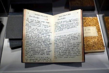 Diaries, David Gordon Lyon, opened to April 4-5, 1925 - Harvard Semitic Museum - Cambridge, MA - DSC06069