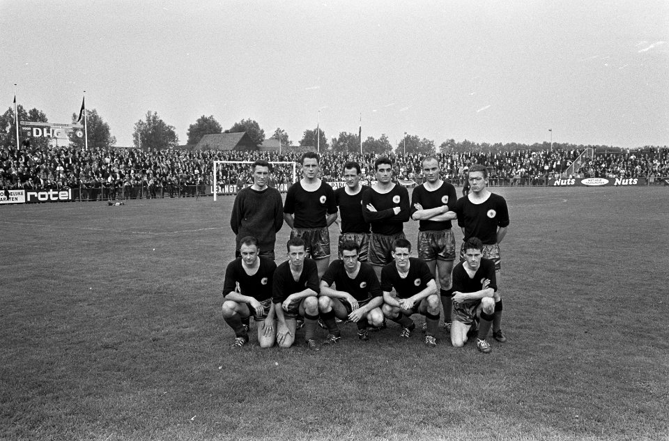 DHC tegen Excelsior 1-3 Elftal Excelsior, Bestanddeelnr 915-5505