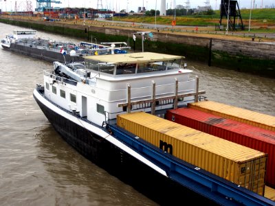 Dian - ENI 02326458, Berendrechtsluis, Port of Antwerp pic4
