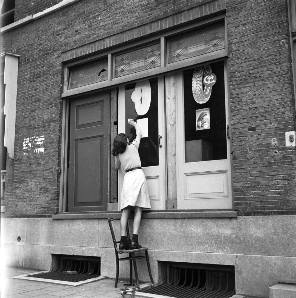 Deuren (van een garage) dienen als vervanging van vensterruiten Het glas van e, Bestanddeelnr 900-4248