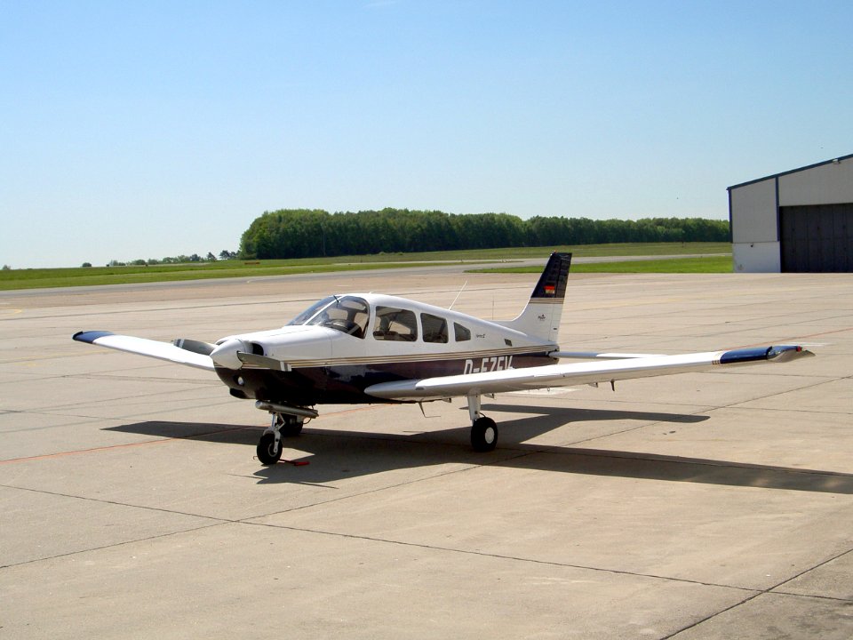 D-EZEV Piper 28