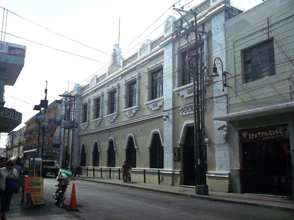 Diario de Yucatán, Mérida, Yucatán (01)