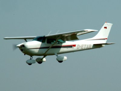 D-ETAR landing