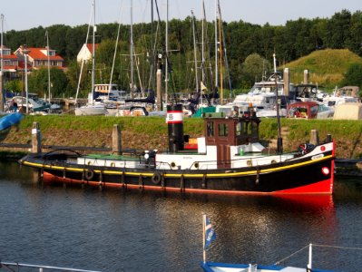 Dianne - ENI 02203256 in de haven van Tholen pic2