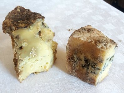 Deux fromages aux artisons