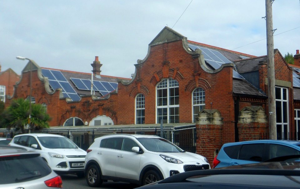 Devonshire Infants School, Francis Avenue, Southsea (October 2017)