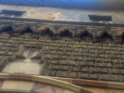 Dettaglio facciata palazzo Penne (Napoli)