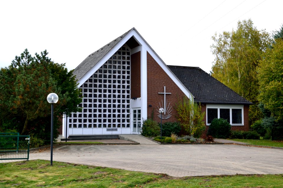 Detmold - Neuapostolische Kirche Pivitsheide (4)
