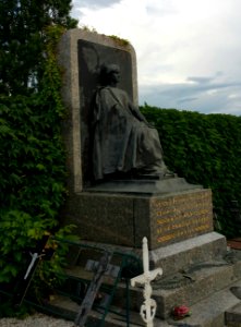 Devoir par Saint-Marceaux, cimetière des Bertins, Vichy 2