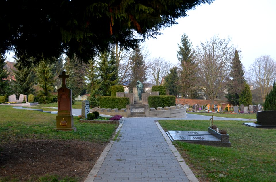 Diedenbergen, Friedhof, Gefallenendenkmale