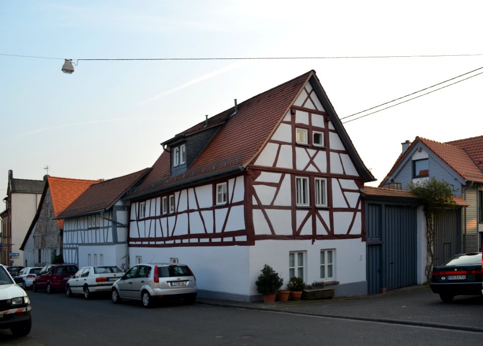 Diedenbergen, Philipp-Keim-Straße 1
