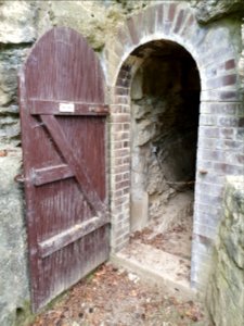 Dienstedter Karsthöhle 2