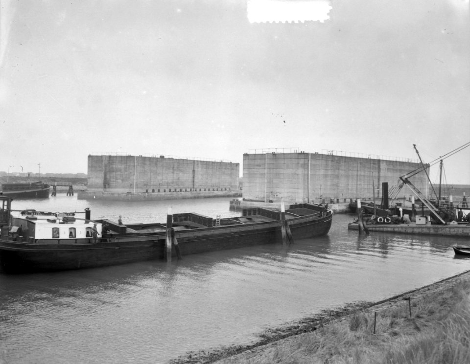 Dijkwerk Ouwerkerk (Schouwen-Duivenland) na Watersnood, Bestanddeelnr 906-0479