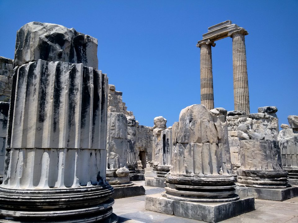 Didyma, Turkey, Temple of Apollon, sky pillars