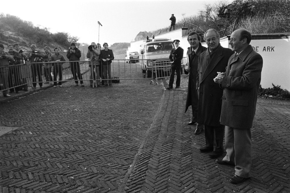 Dhr. Doderer (vooraan), naast hem dhr. Heineken, Bestanddeelnr 932-7960