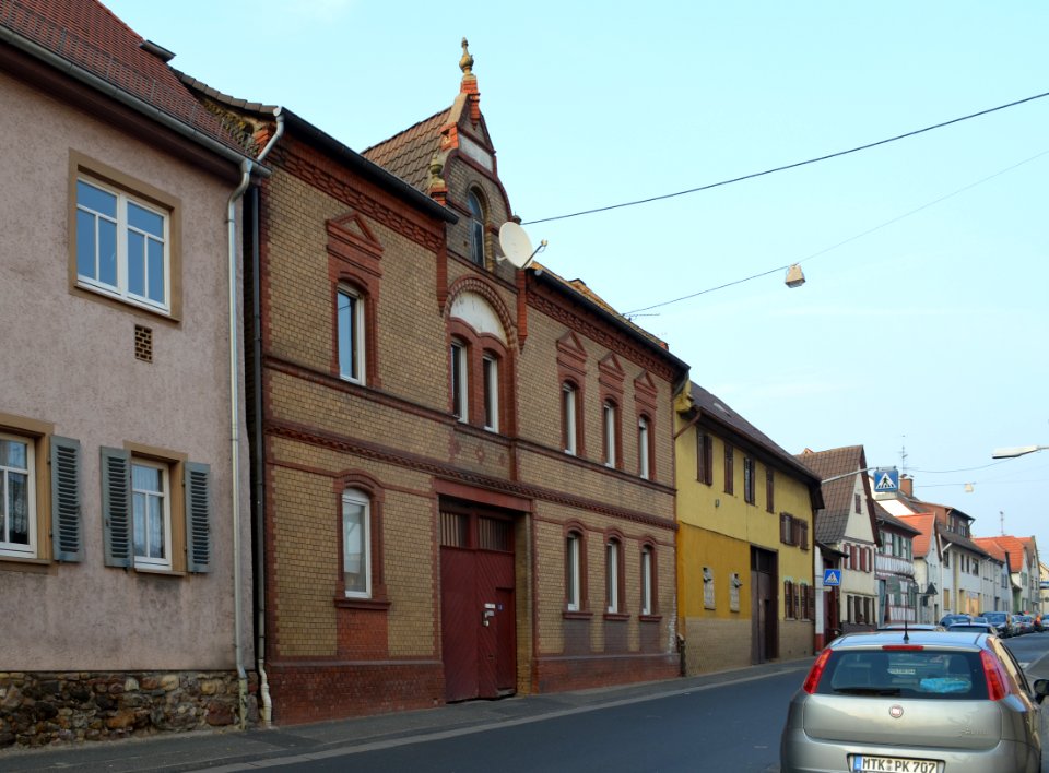 Diedenbergen, Casteller Straße 58
