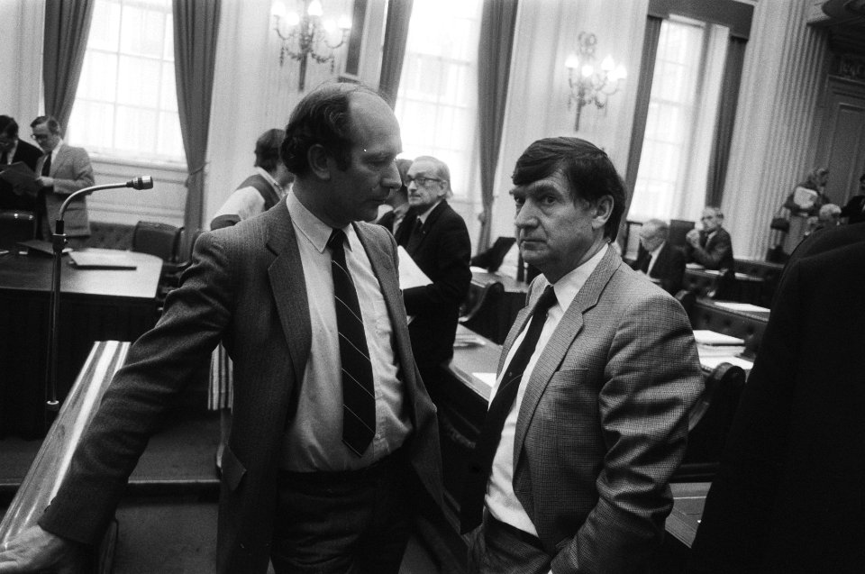 Dhr. De Vries (CDA) (l) en Joep de Boer (CDA), Bestanddeelnr 932-6351