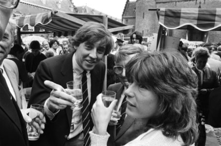 Dhr. Ed Nijpels (l) met zijn aanstaande echtgenote mw. Ingrid Pieters, Bestanddeelnr 932-6386
