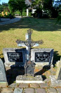 Dickenschied, Friedhof, Eisenkreuz