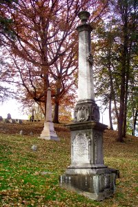 Dickson Monument, Allegheny Cemetery, 2015-11-02, 05
