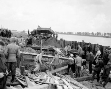 Dichting Schuddebeursdijk bij Hekelingen op Voorne-Putten, Bestanddeelnr 908-8961